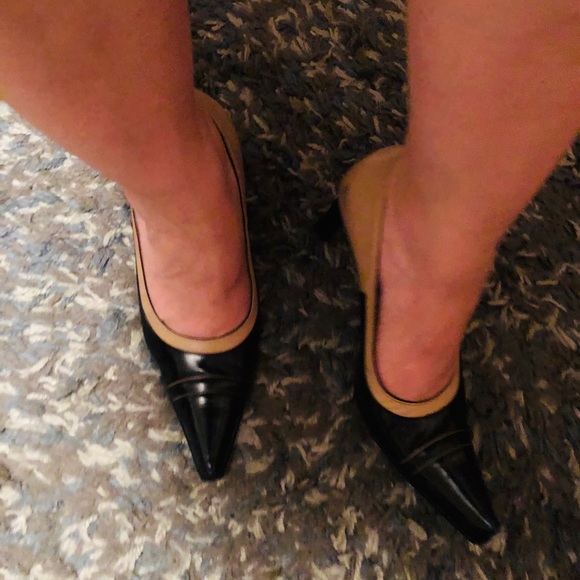 Well loves Prada shoes - Picture 6 of 8